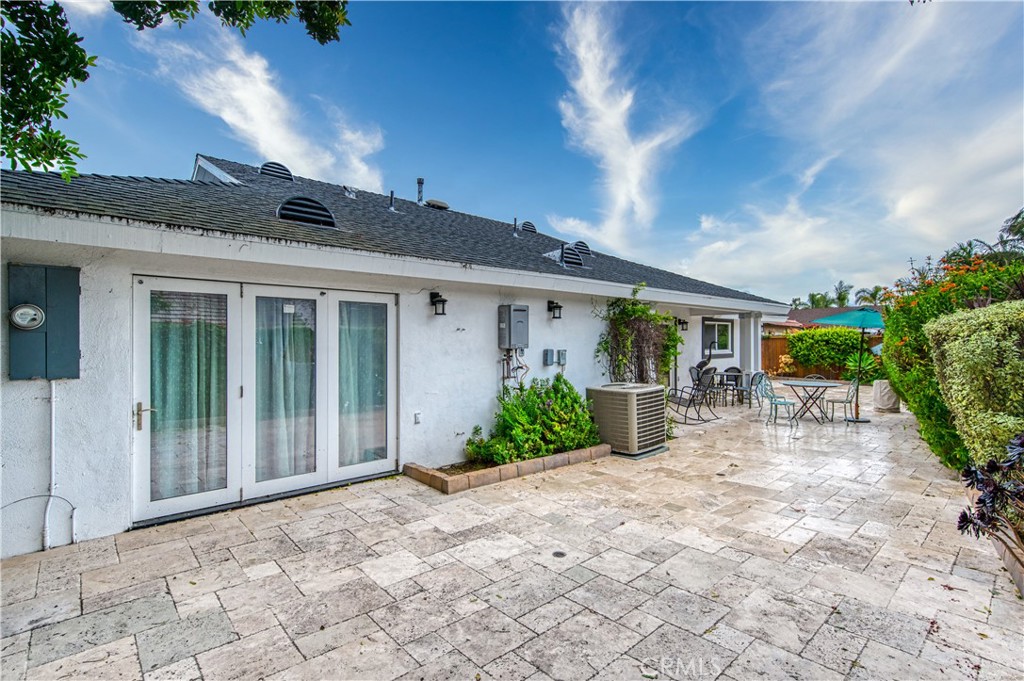 1800 Irvine