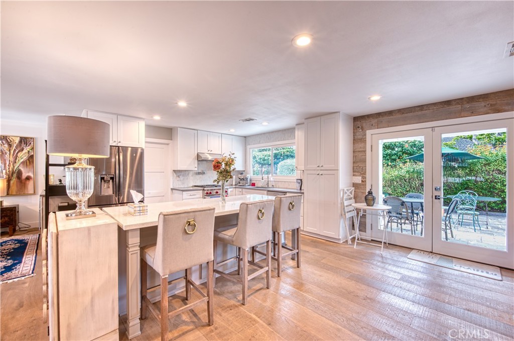 1800 Irvine
