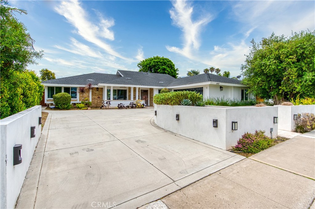1800 Irvine
