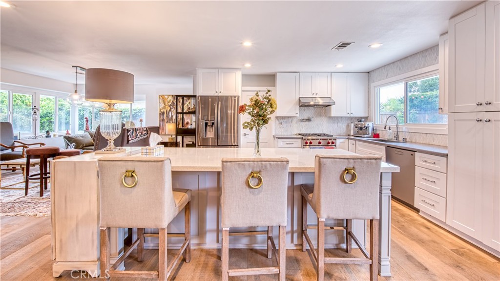 1800 Irvine