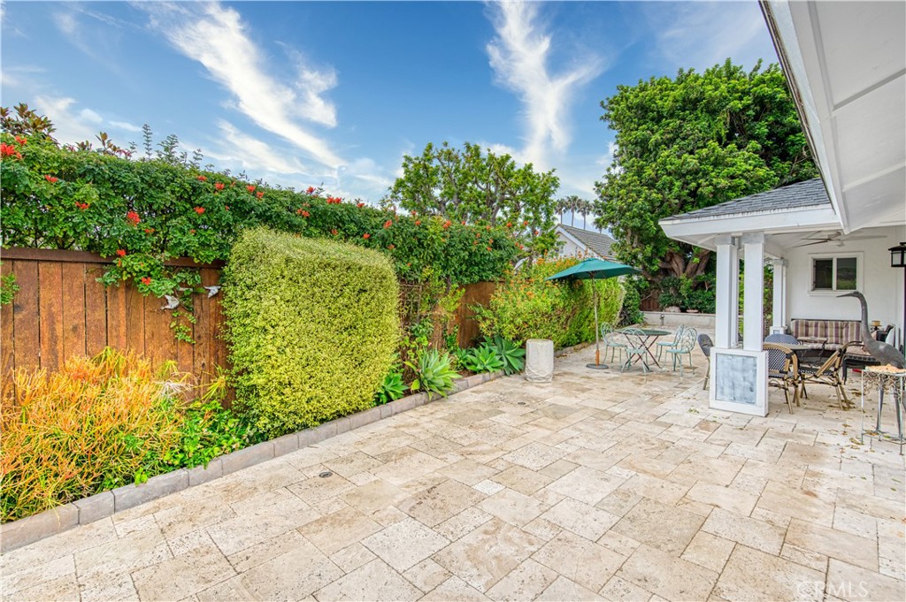 1800 Irvine