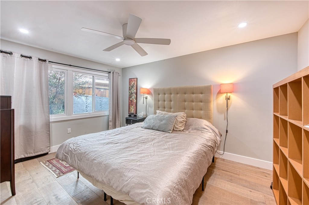 1800 Irvine