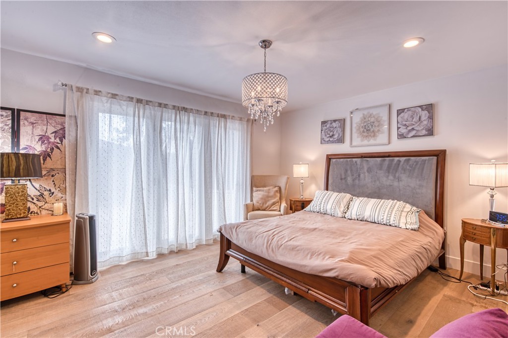 1800 Irvine