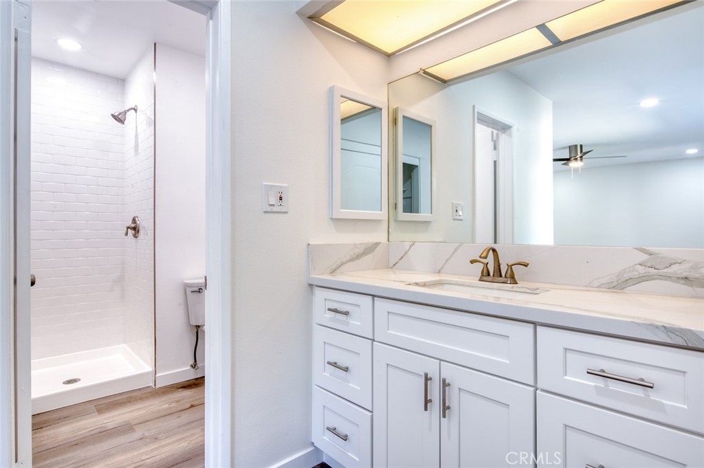 522 W Sierra Madre B