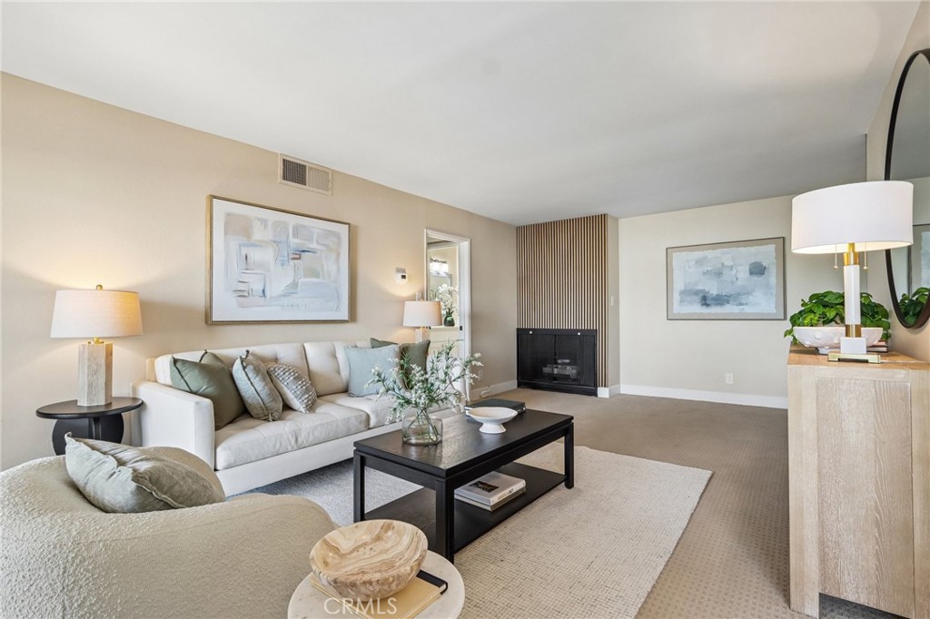 277 Pleasant Street 206