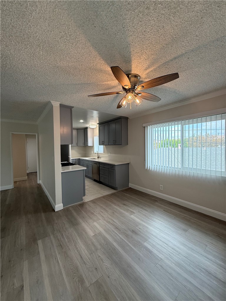 1119 W Duarte Road 18