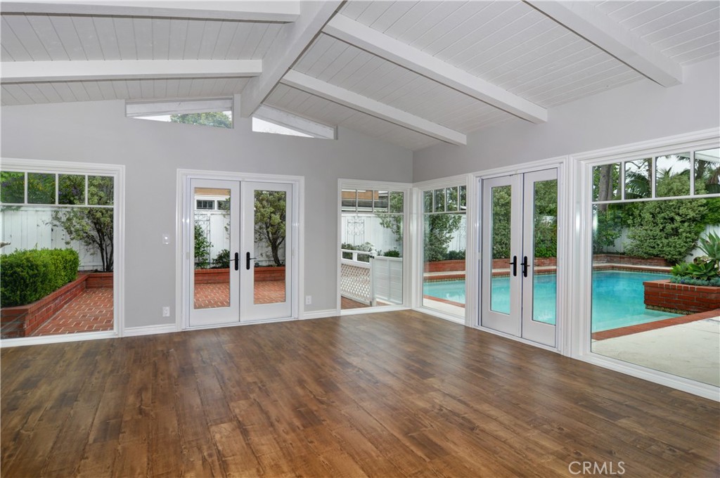 1621 Mariners Drive