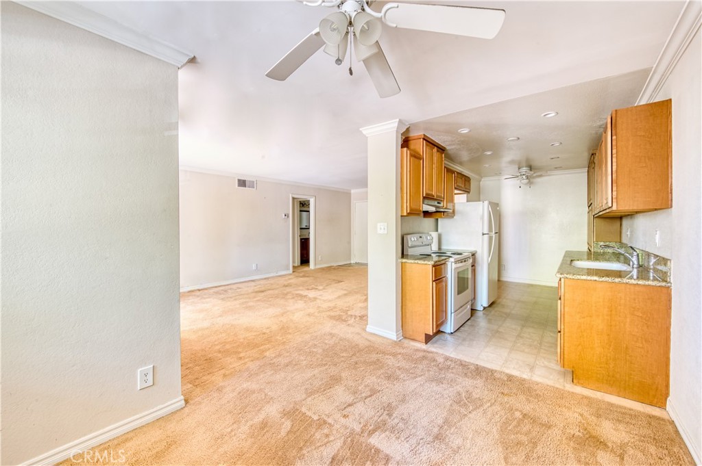 277 Pleasant Street 109