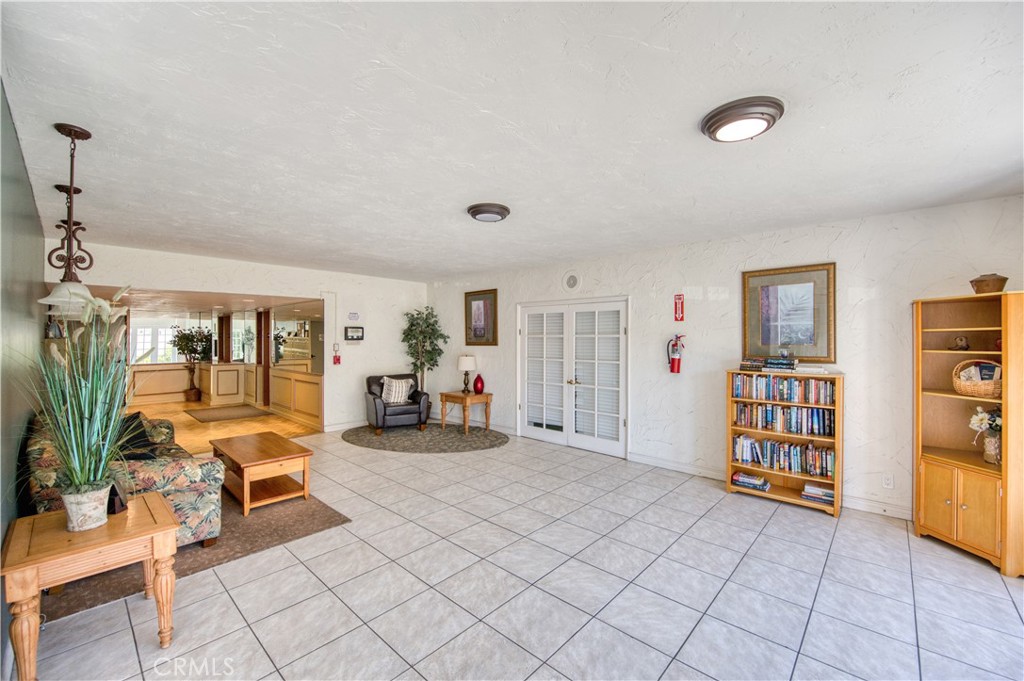 277 Pleasant Street 109