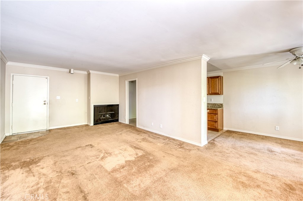 277 Pleasant Street 109