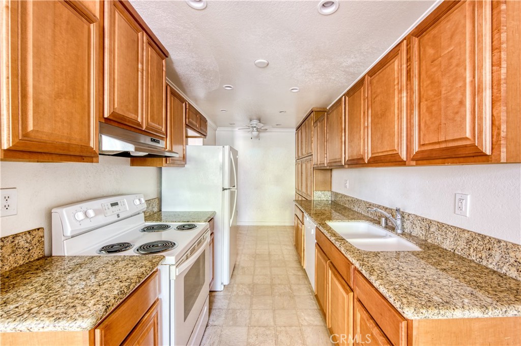 277 Pleasant Street 109