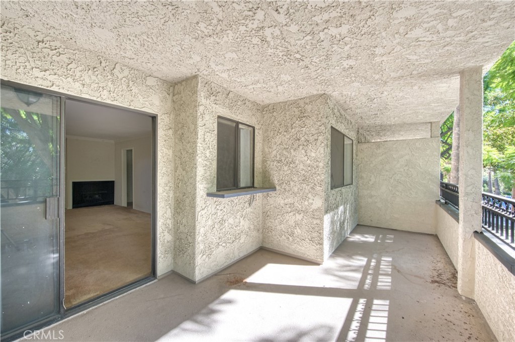 277 Pleasant Street 109