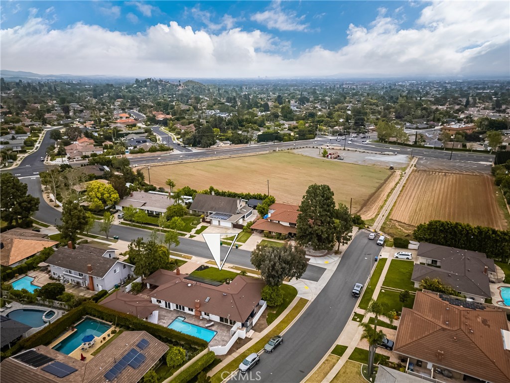 18961 Castlegate Lane