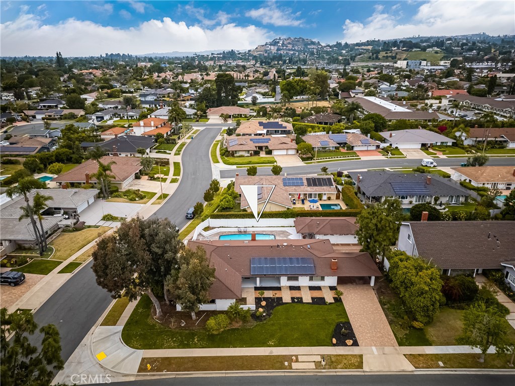 18961 Castlegate Lane