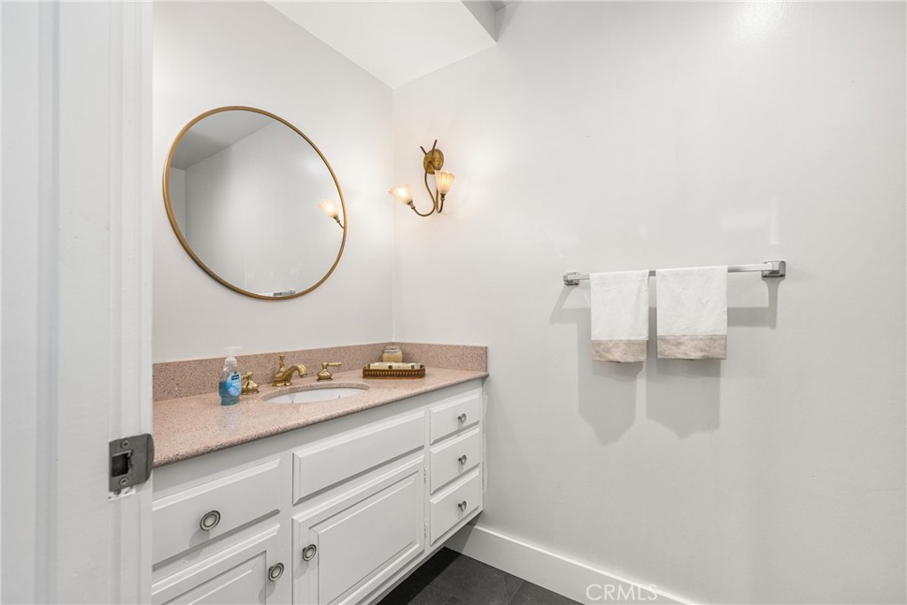 18961 Castlegate Lane