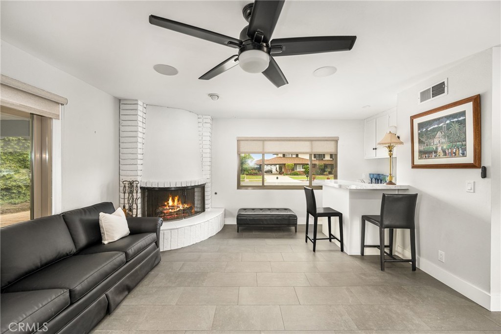 18961 Castlegate Lane