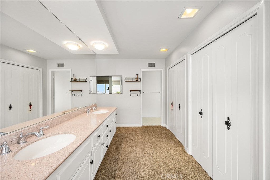 18961 Castlegate Lane