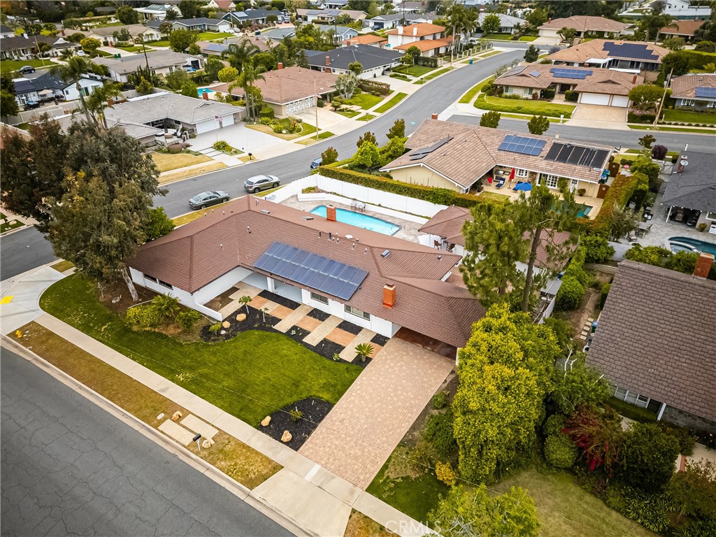 18961 Castlegate Lane