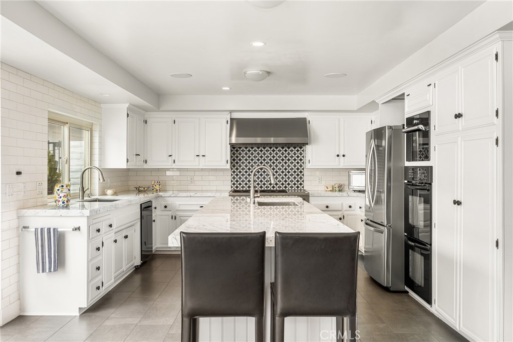 18961 Castlegate Lane