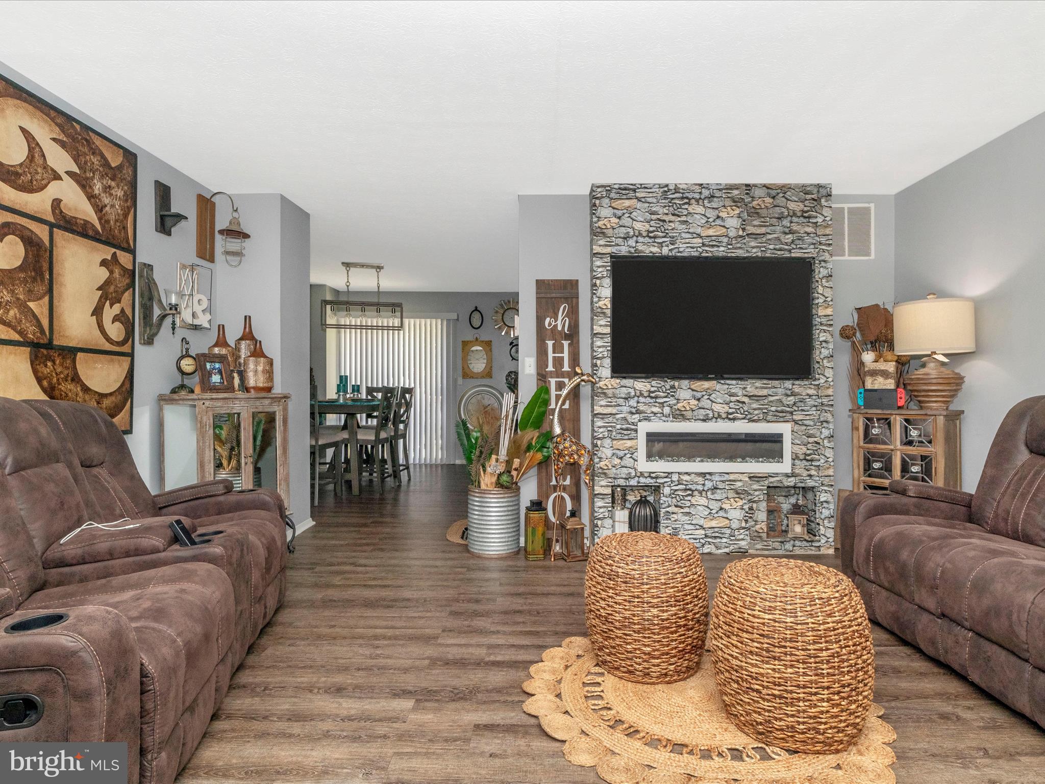 327 Rambling Ridge Ct