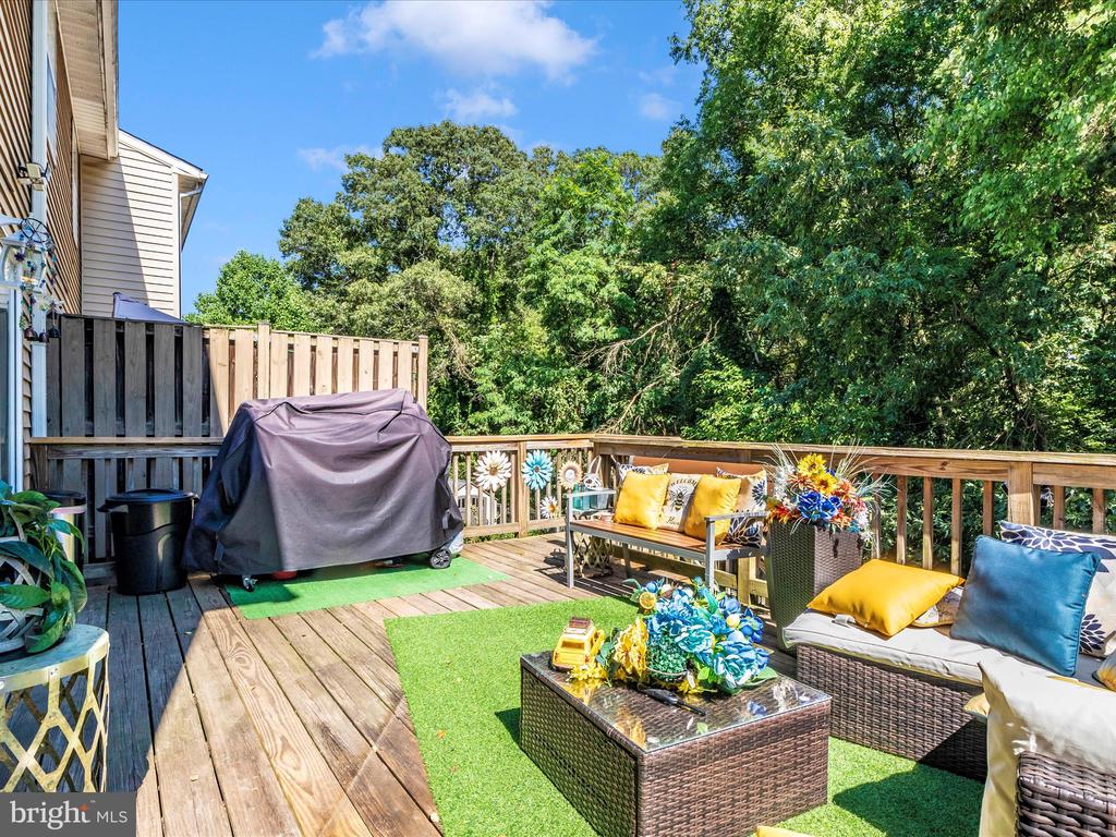 327 Rambling Ridge Ct