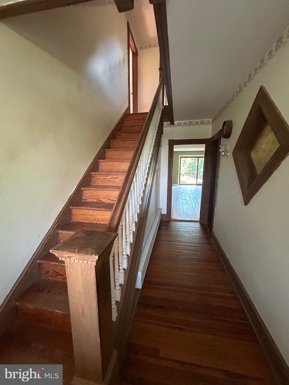 1453 Wesley Rd