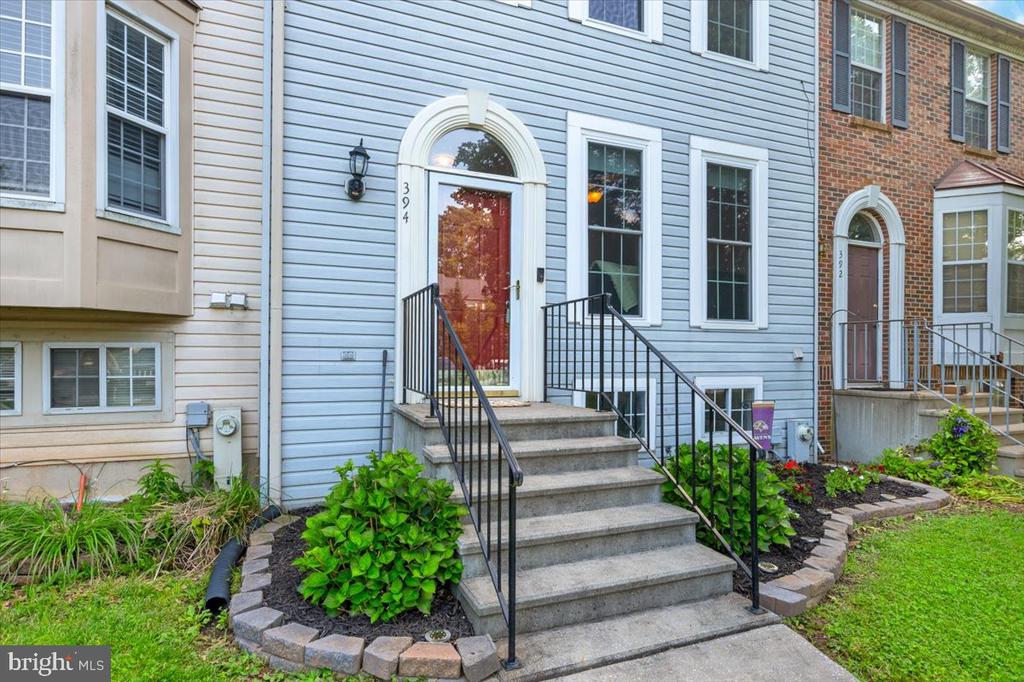 394 Doral Ct