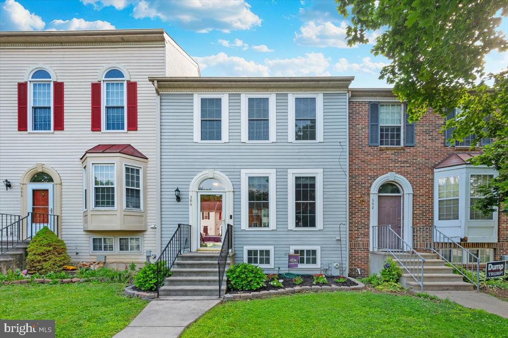 394 Doral Ct