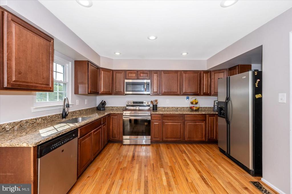 394 Doral Ct