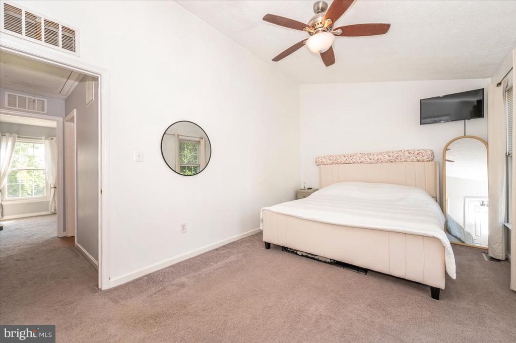 394 Doral Ct
