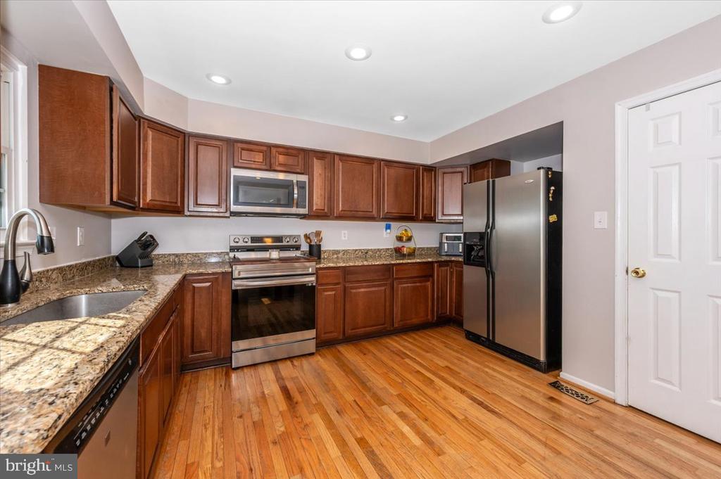 394 Doral Ct