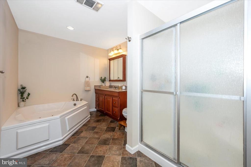 394 Doral Ct