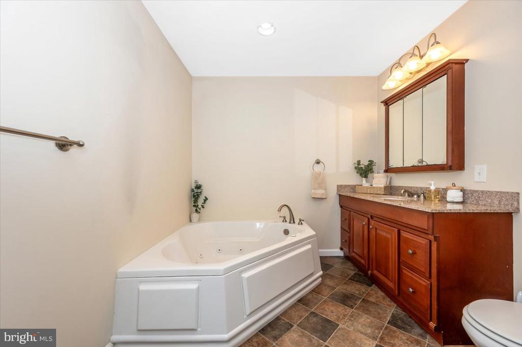 394 Doral Ct