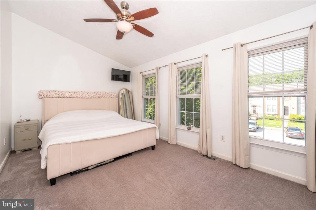 394 Doral Ct