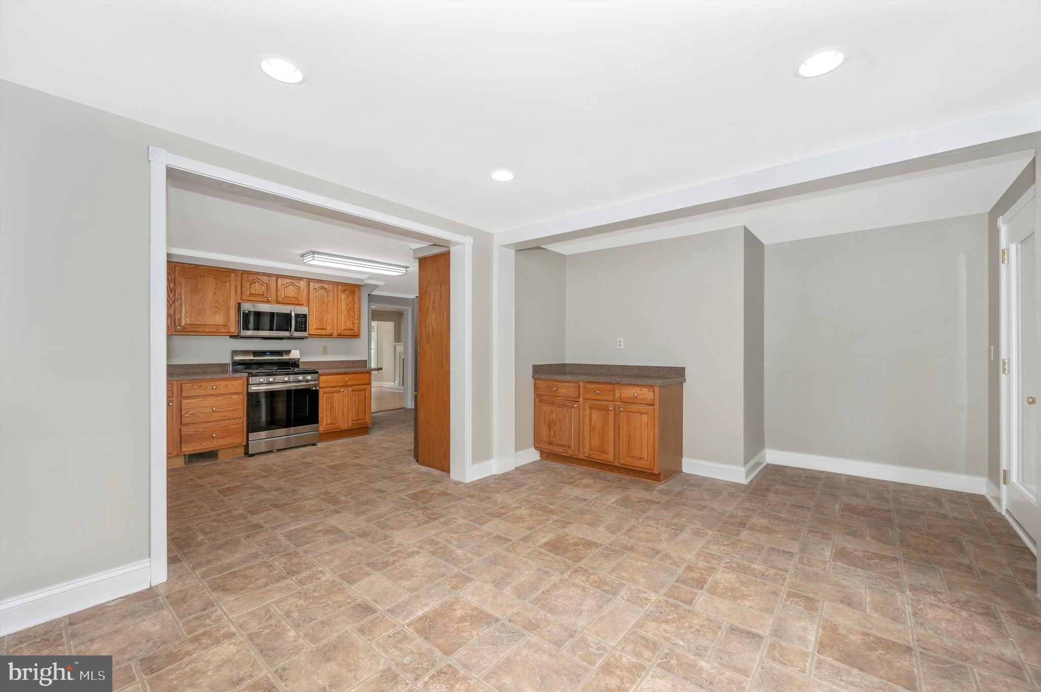 12122 WOODSBORO PIKE