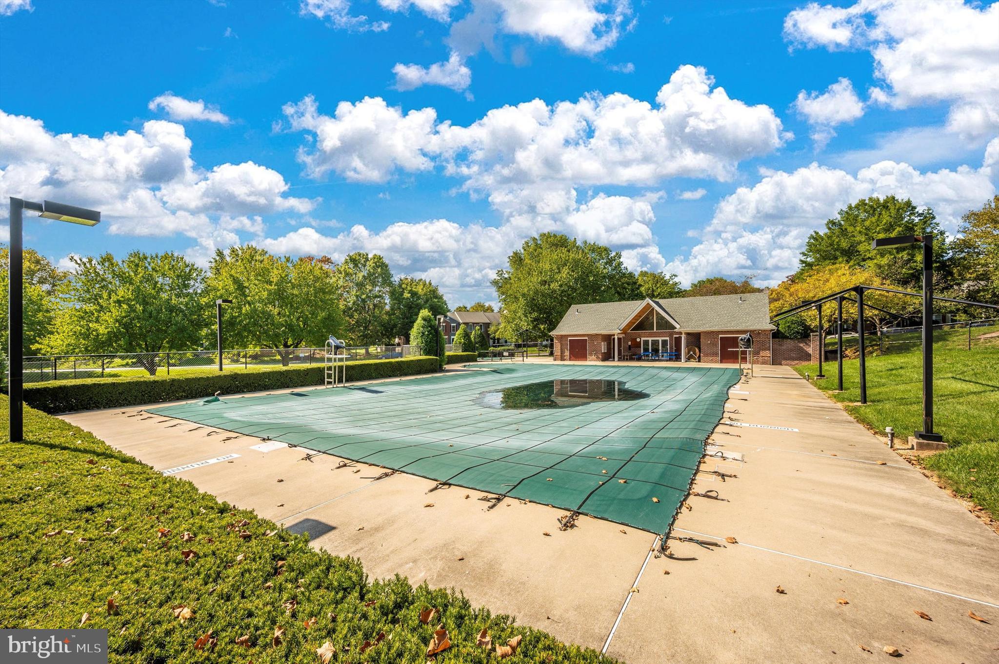 2264 WETHERBURNE WAY