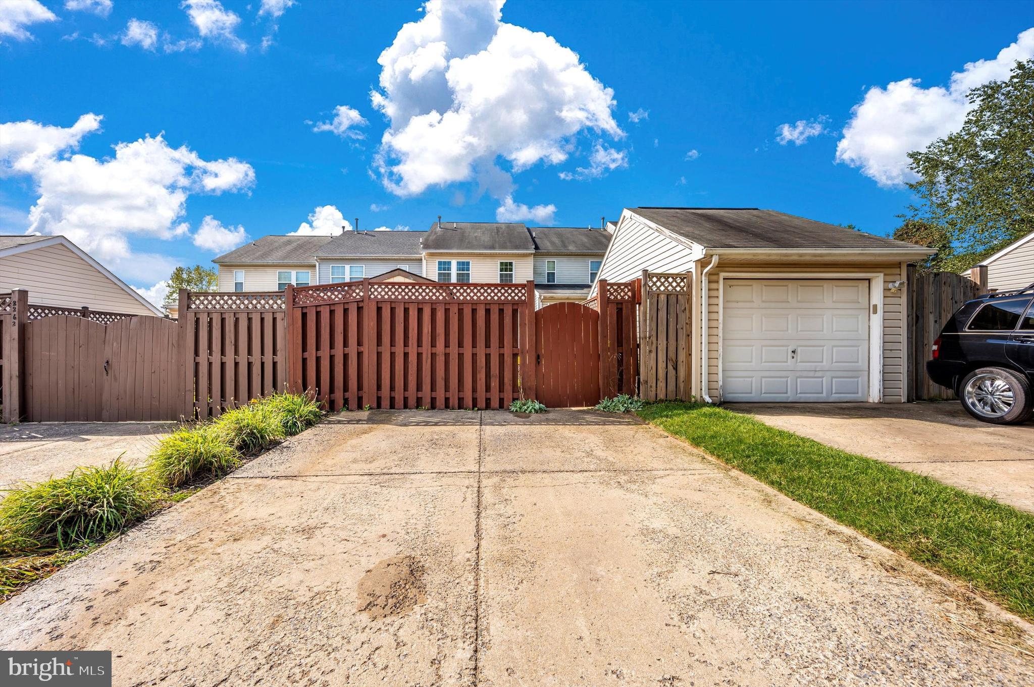 2264 WETHERBURNE WAY