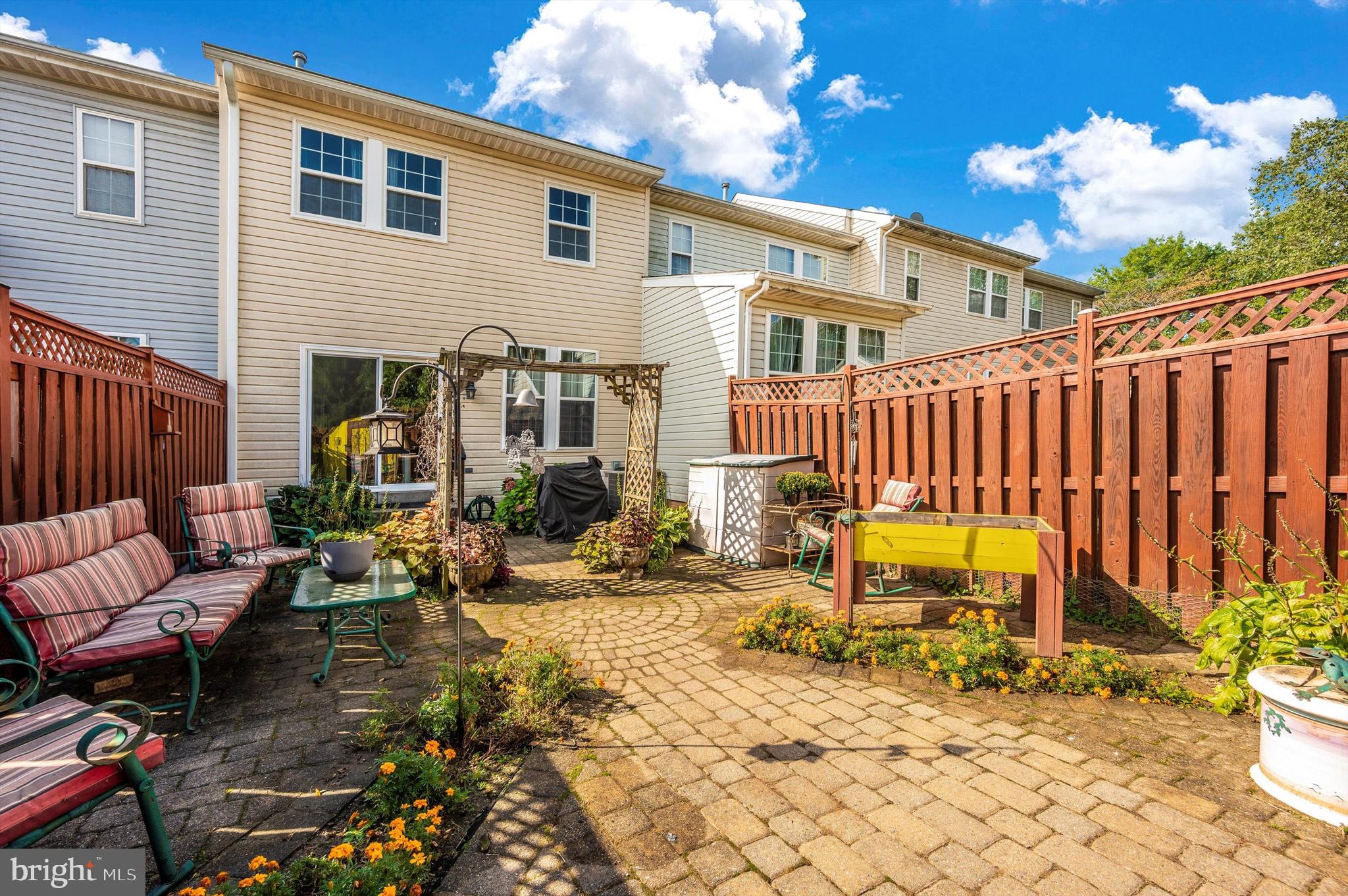 2264 WETHERBURNE WAY
