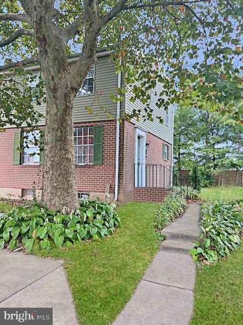 11 S Pendleton COURT