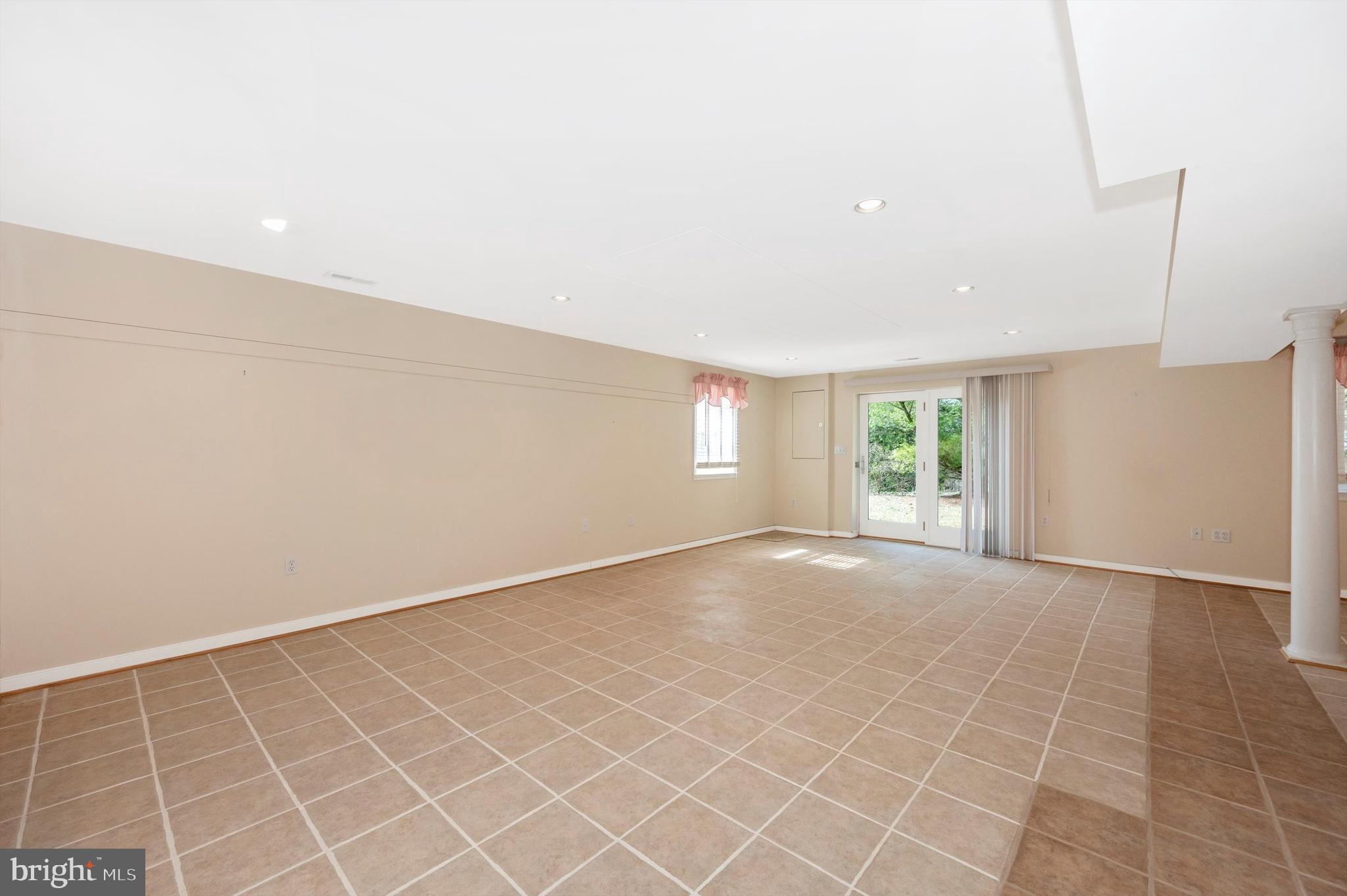 5822 Corporal Jones Ct