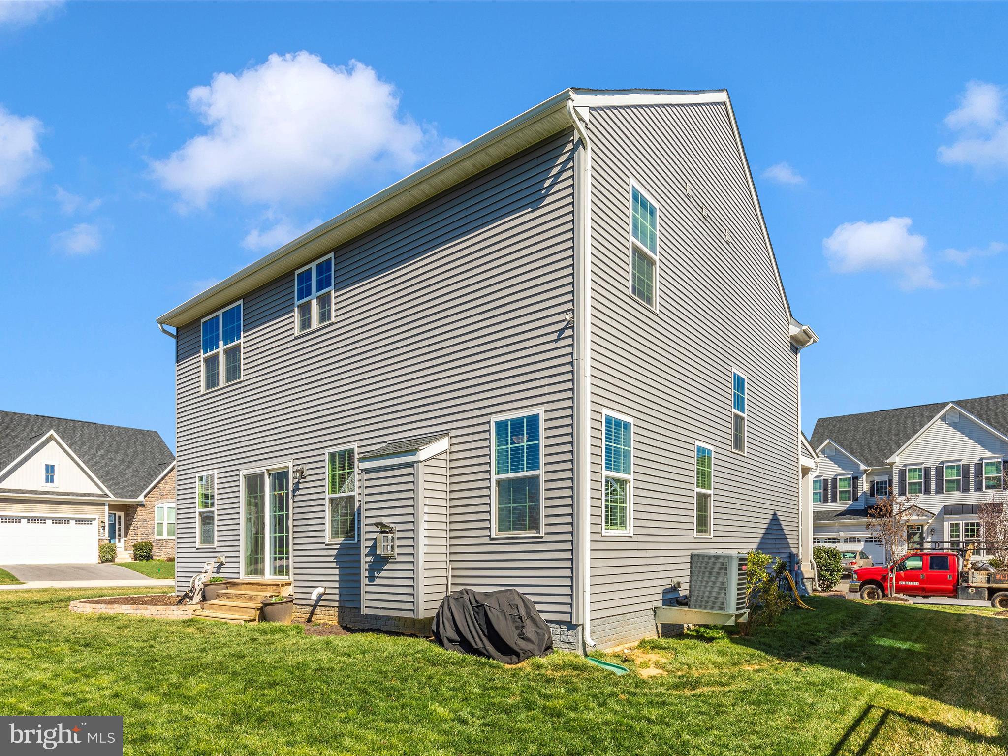 212 Ingalls Dr