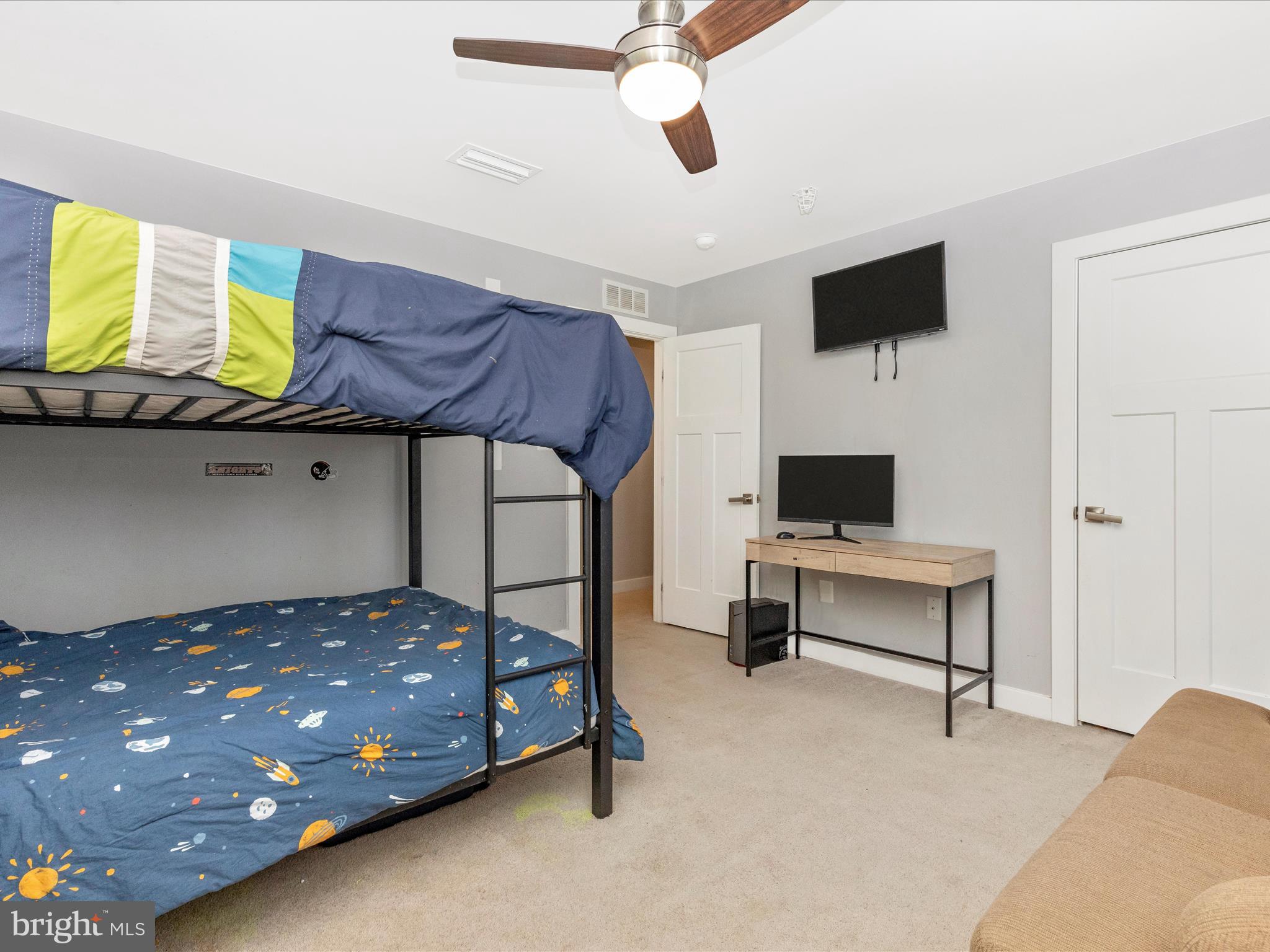 212 Ingalls Dr