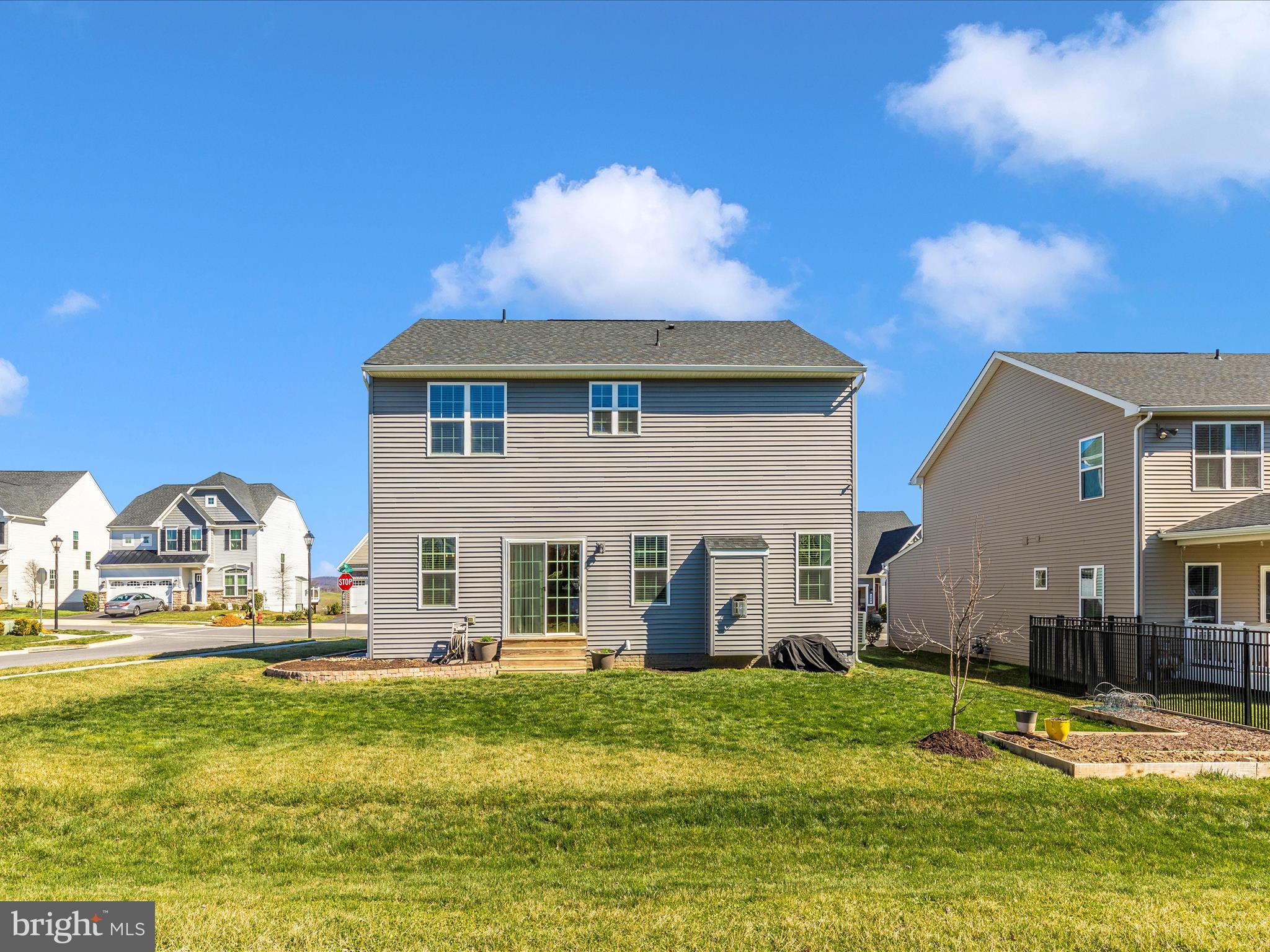 212 Ingalls Dr