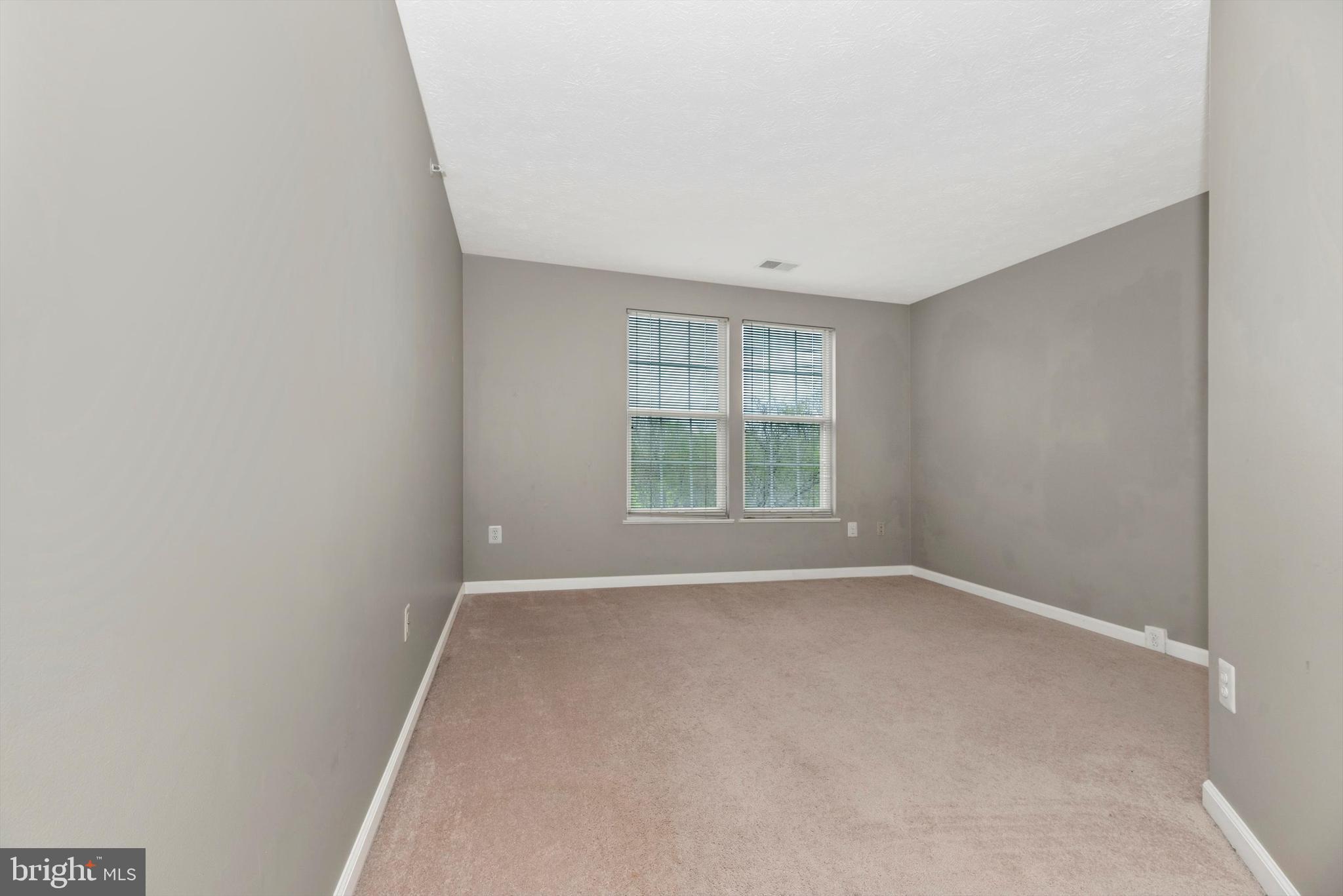 903 Blue Leaf Ct #6 2b
