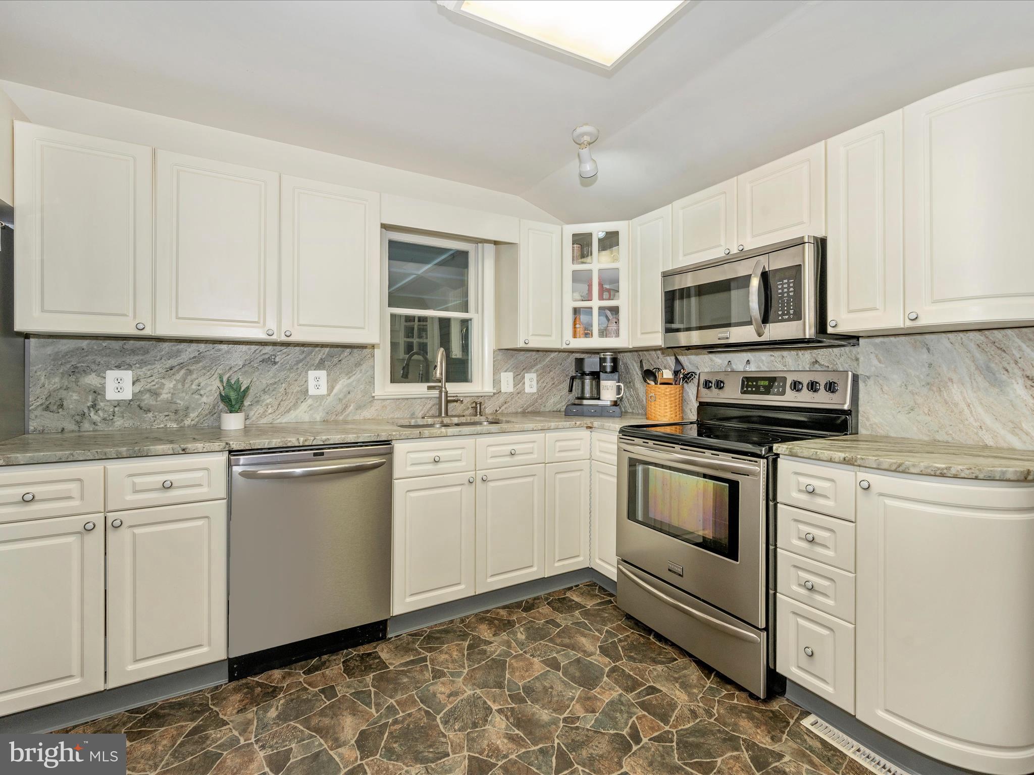 5920 Picnic Woods Rd