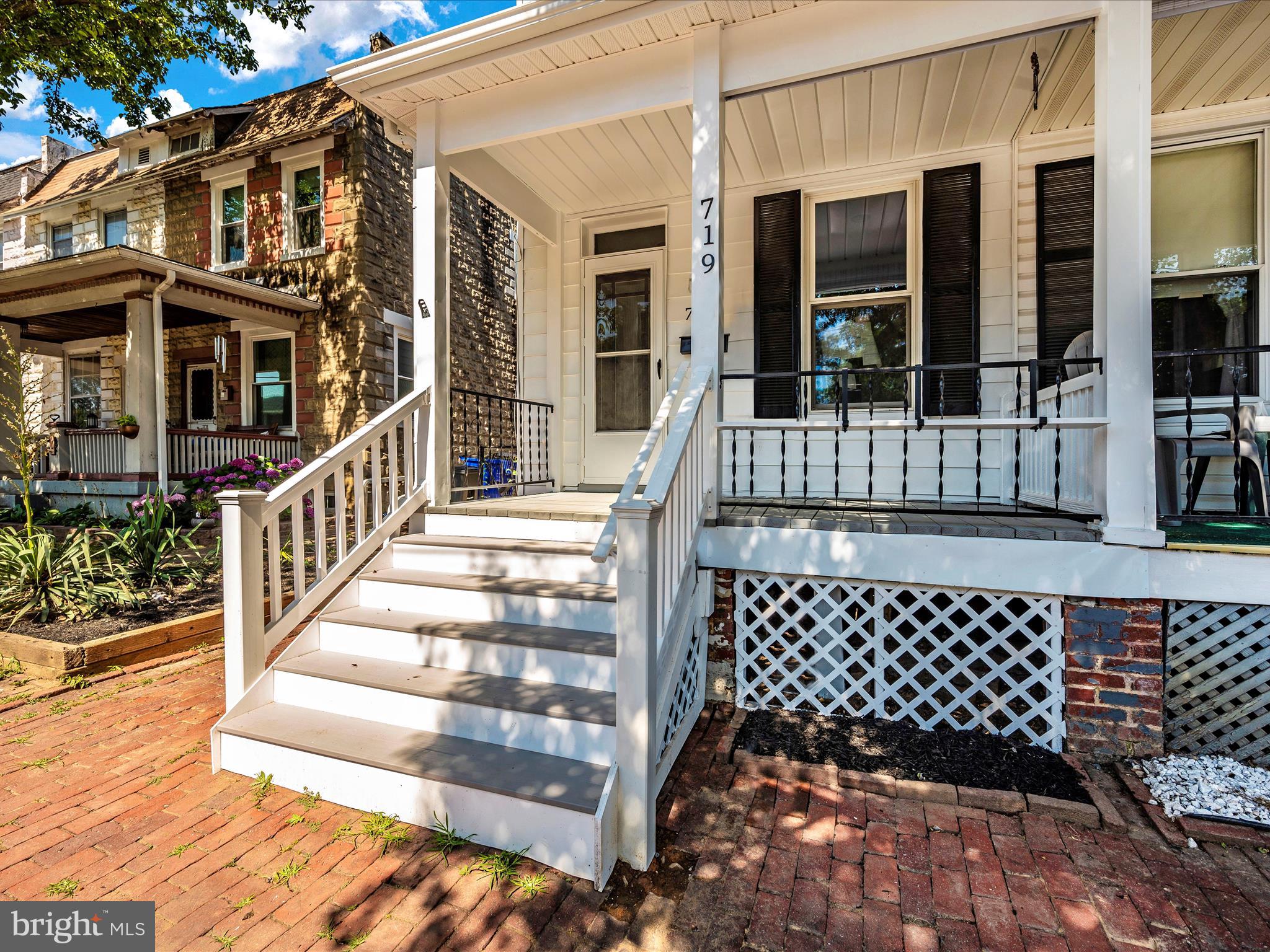 719 Motter Ave