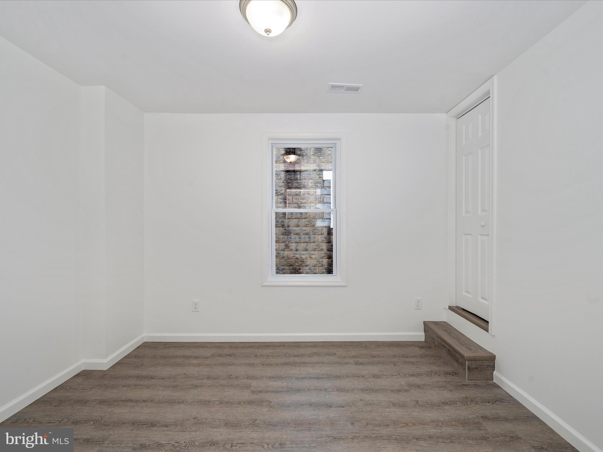 719 Motter Ave