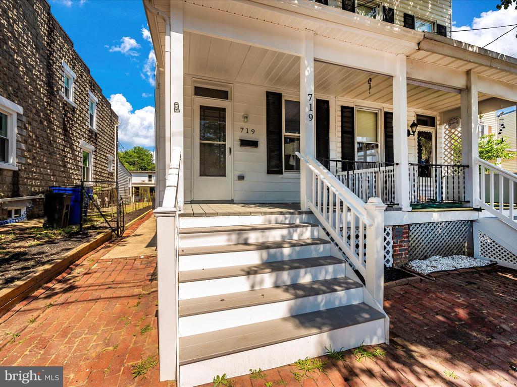 719 Motter Ave