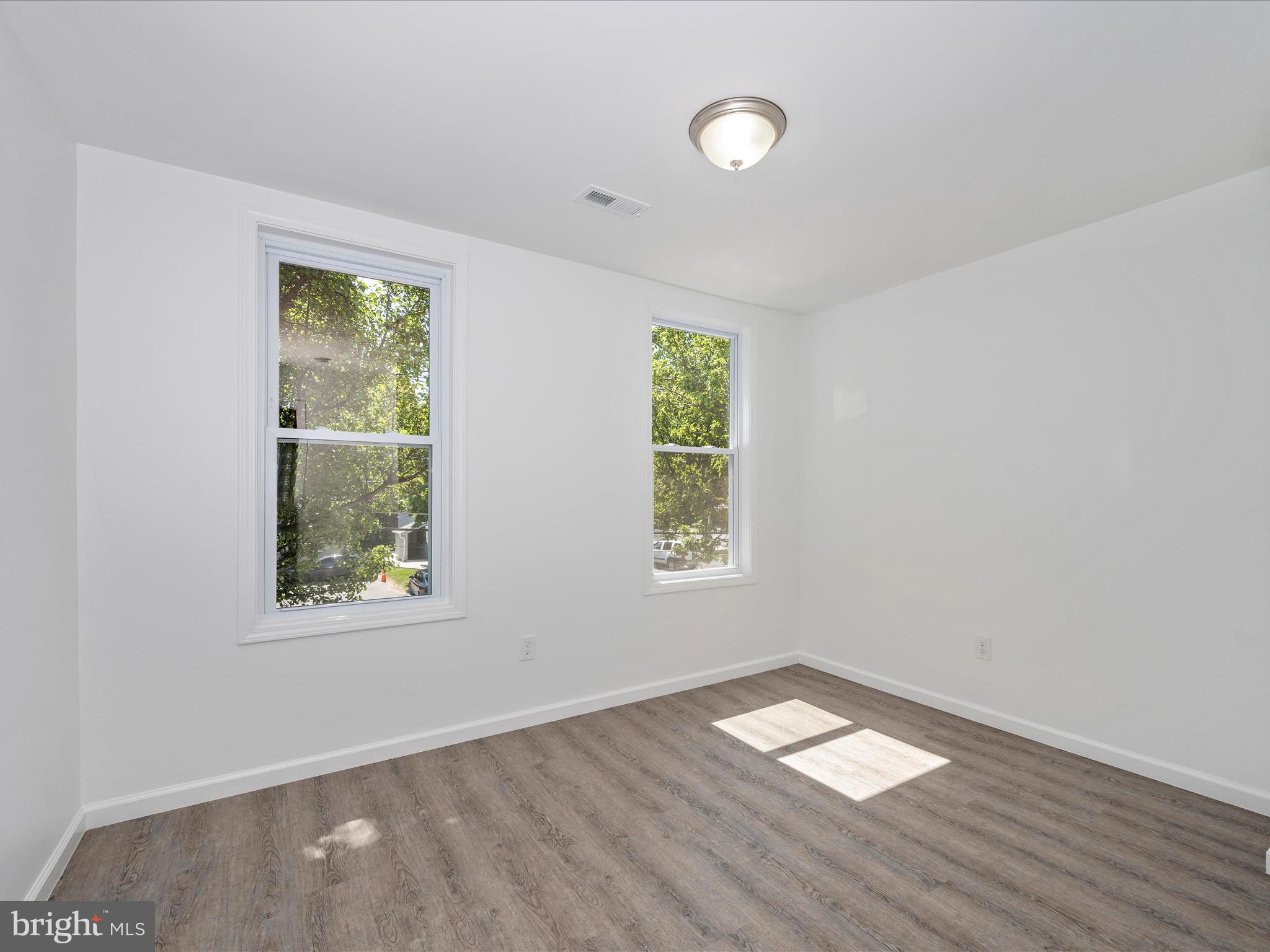719 Motter Ave