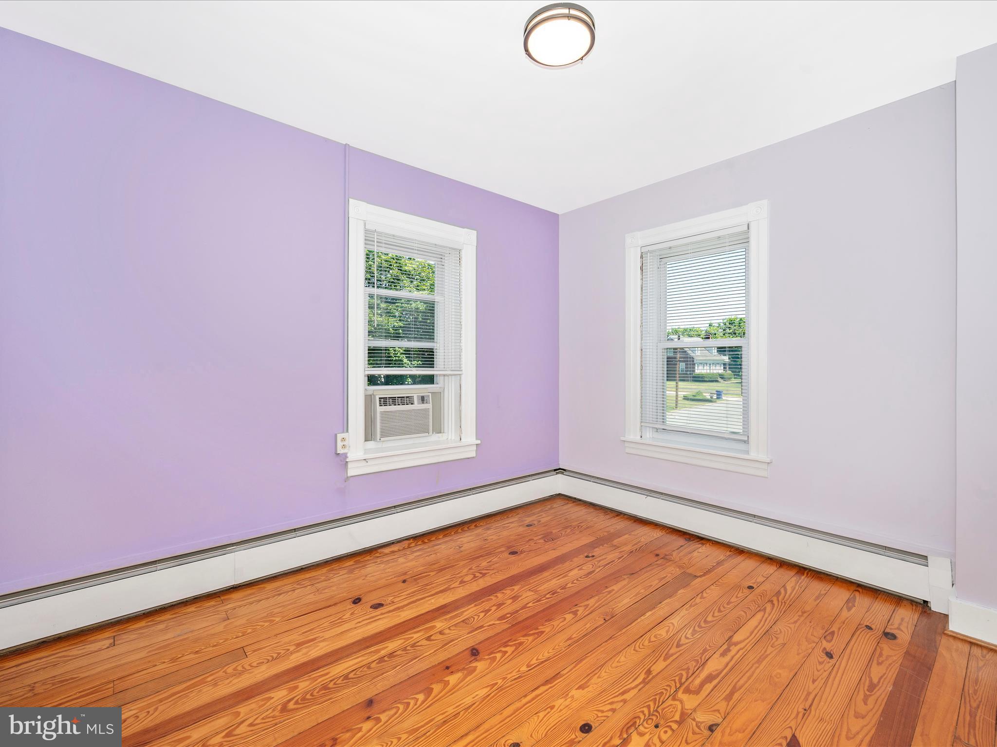 30 E George St